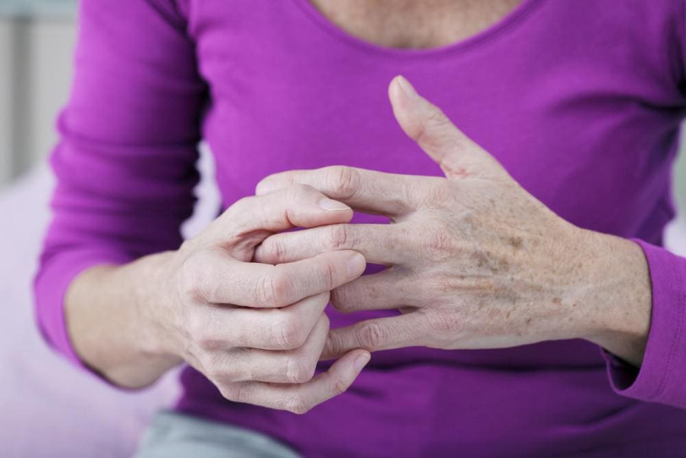 You are currently viewing How IV Therapy Can Help You Cope with Arthritis Pain
